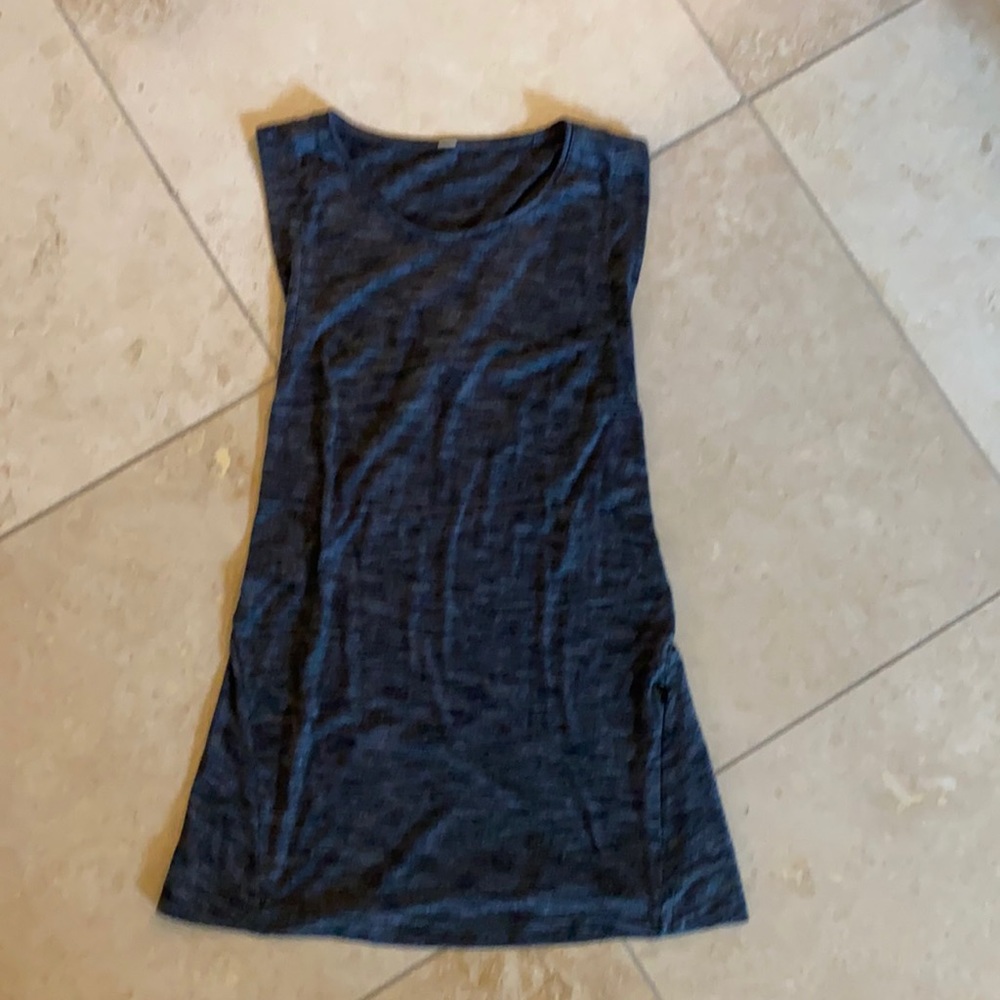 Unique Lululemon Tank 8 black space dye